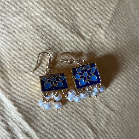 2 pairs of authentic Indian jhumka earrings - Picture 8 of 13